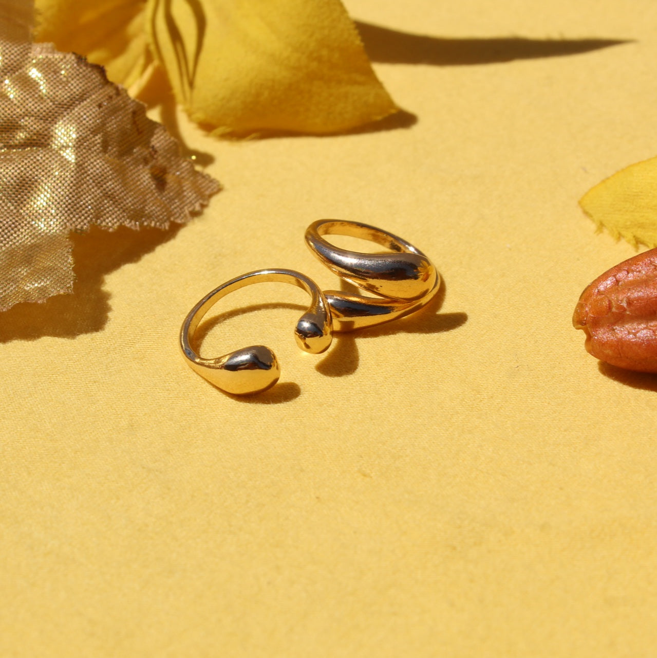 GOLD MERCURY SET RING (3 IN BOX)